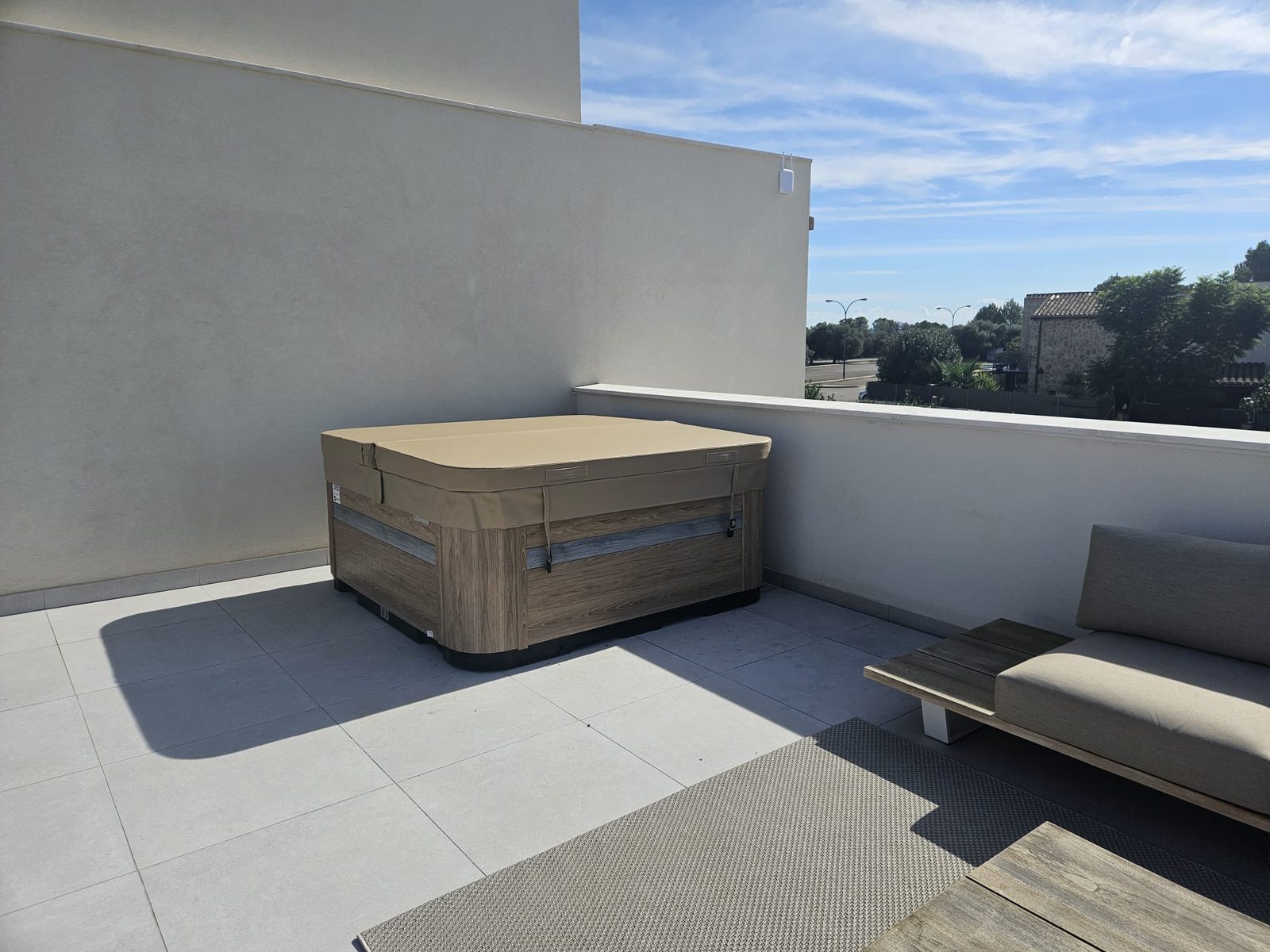 The Relax with the thermal cover closed on the roof terrace