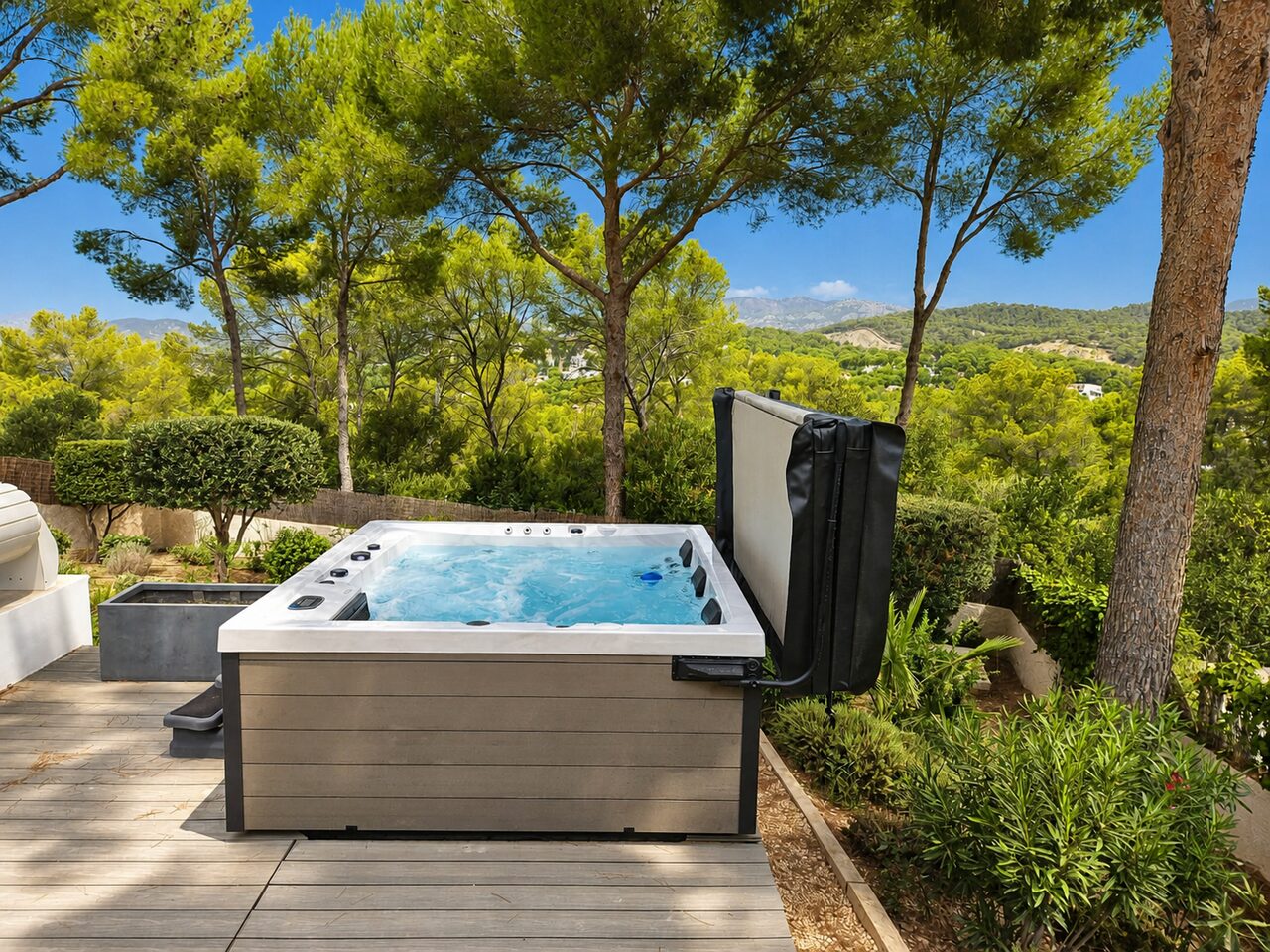 The new spa fitted with a Coverlifter at Costa de la Calma