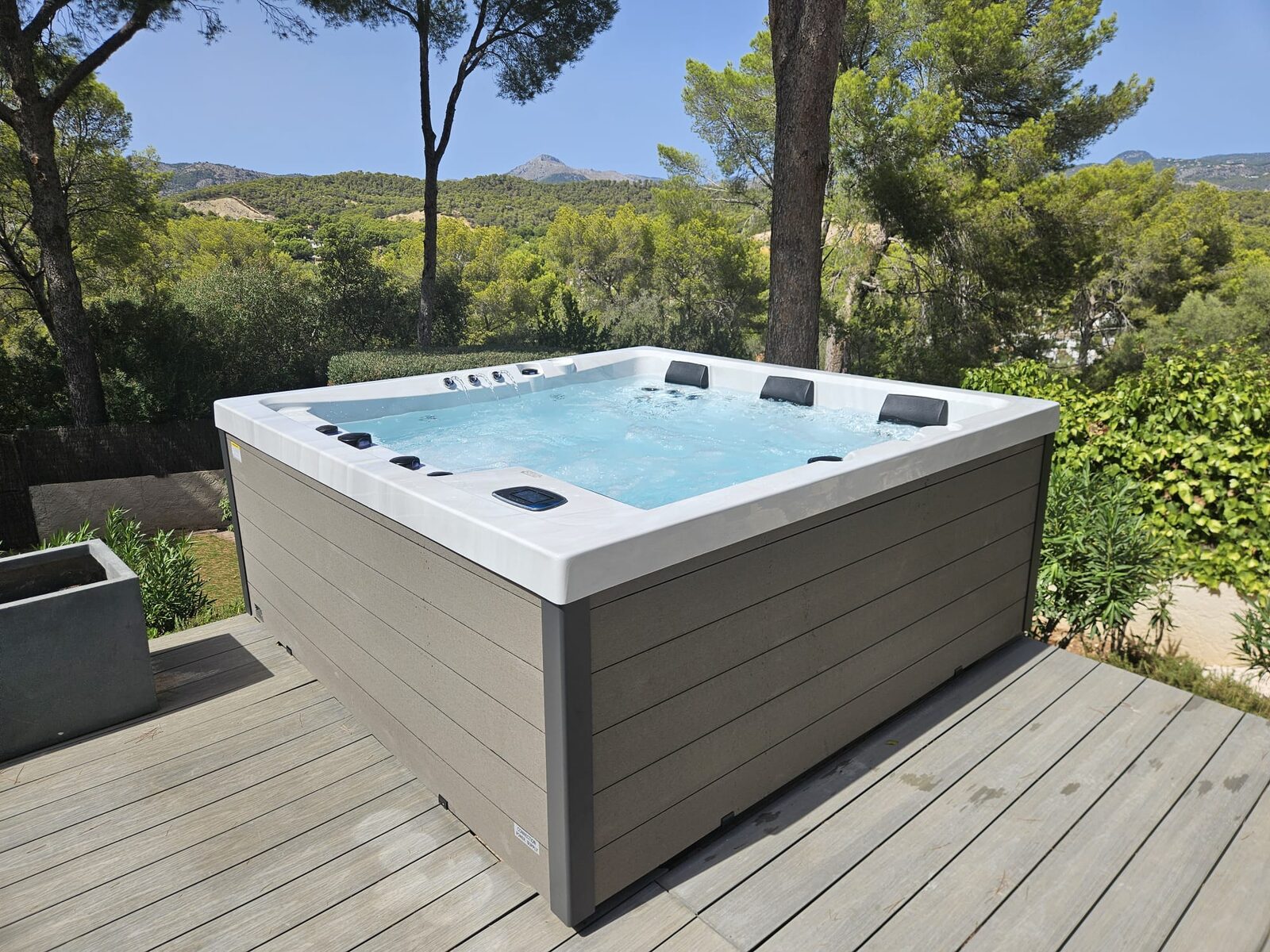 The finished new spa installed on the terrace with countryside views at Costa de la Calma