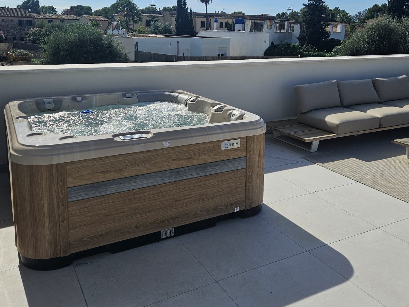 Waterwave Relax whirlpool on a roof terrace in Sa Vinyola, Campos, Mallorca